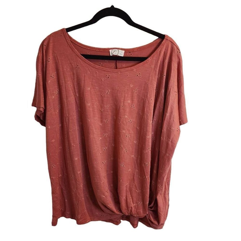 24/7 Maurices Size 1x Lace Eyelet Cutout Burnt Brick Color Twist Front NWOT